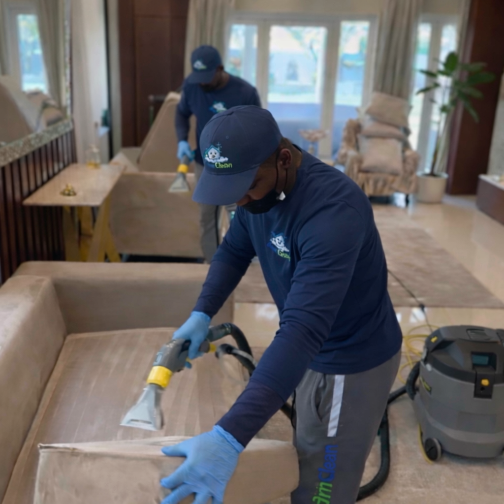تنظيف الأثاث